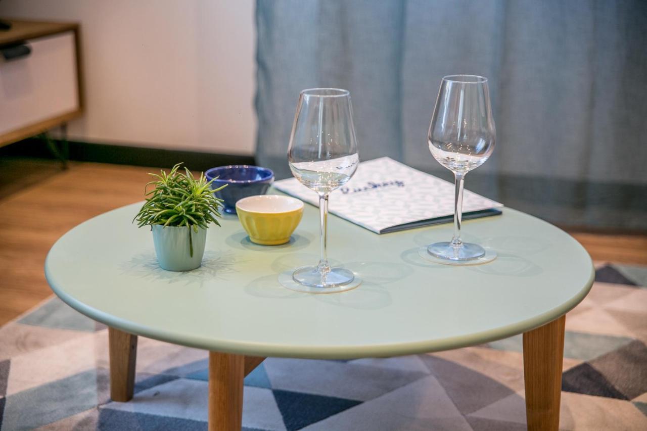 Douces Nuits Caennaises - Parking Prive Inclus, Centre Ville Bagian luar foto